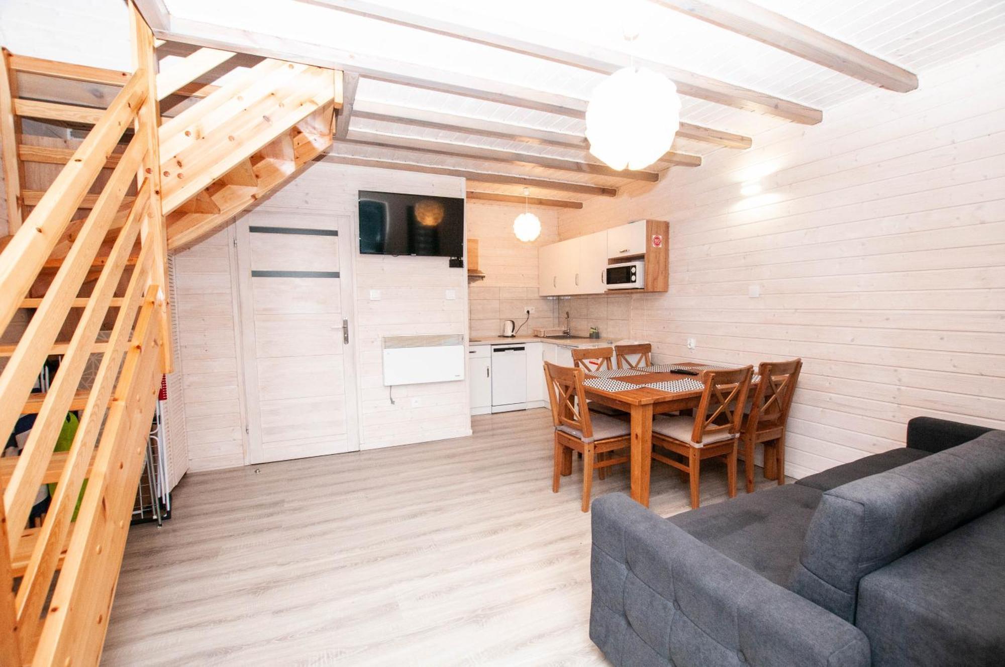 Aparts Care Beztroska Sianożęty Exterior foto